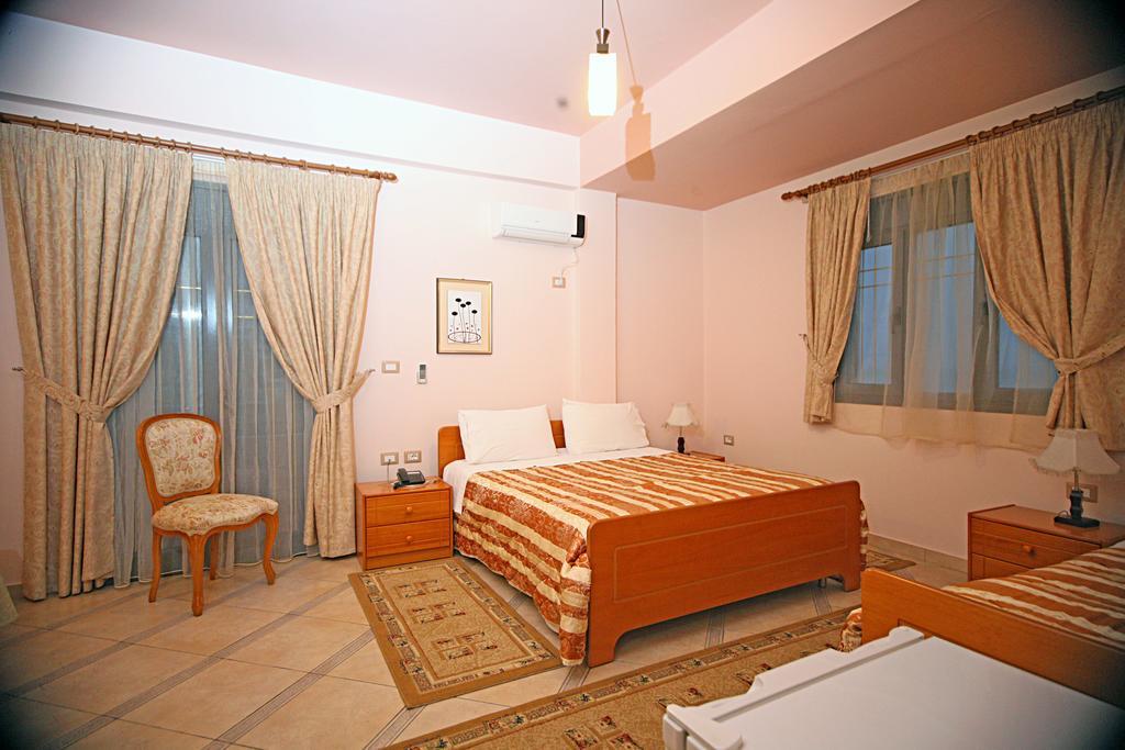 Hotel Primavera Влёра Экстерьер фото